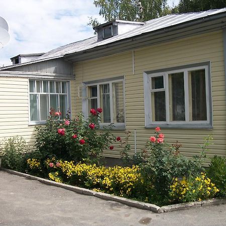 Enirest Hotel Karakol Ngoại thất bức ảnh