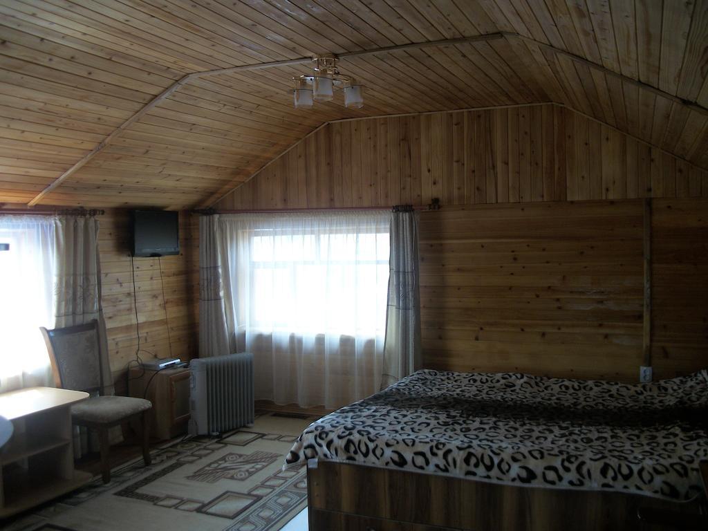 Enirest Hotel Karakol Ngoại thất bức ảnh