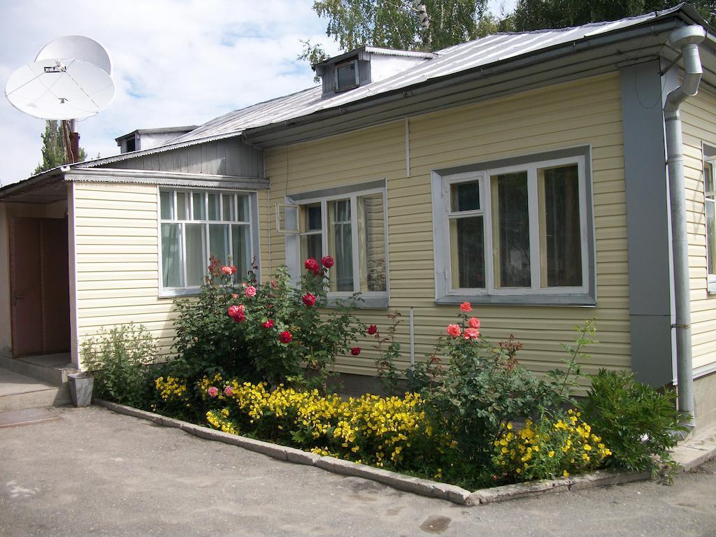 Enirest Hotel Karakol Ngoại thất bức ảnh