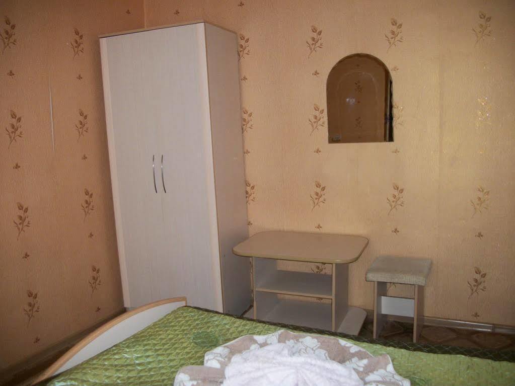 Enirest Hotel Karakol Ngoại thất bức ảnh
